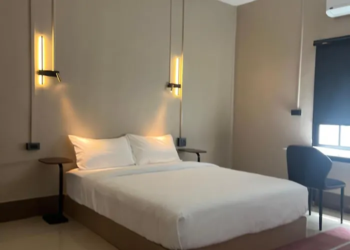 Runway Tail 145 Guest house Bangkok